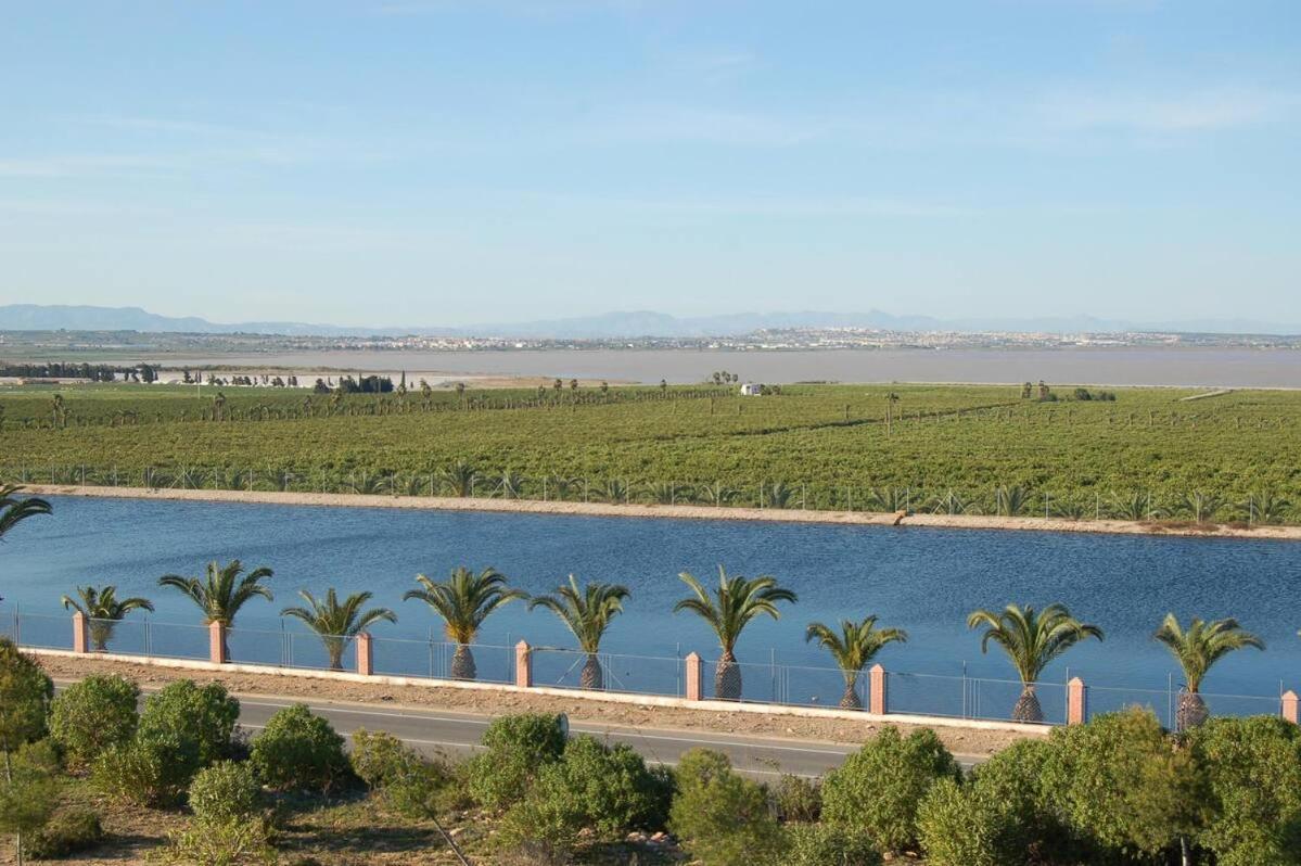 Beautiful Condo In Laguna Beach Resort Overlooking Laguna Rosa In Torrevieja With 2 Bedrooms And 2 Bathrooms Eksteriør bilde